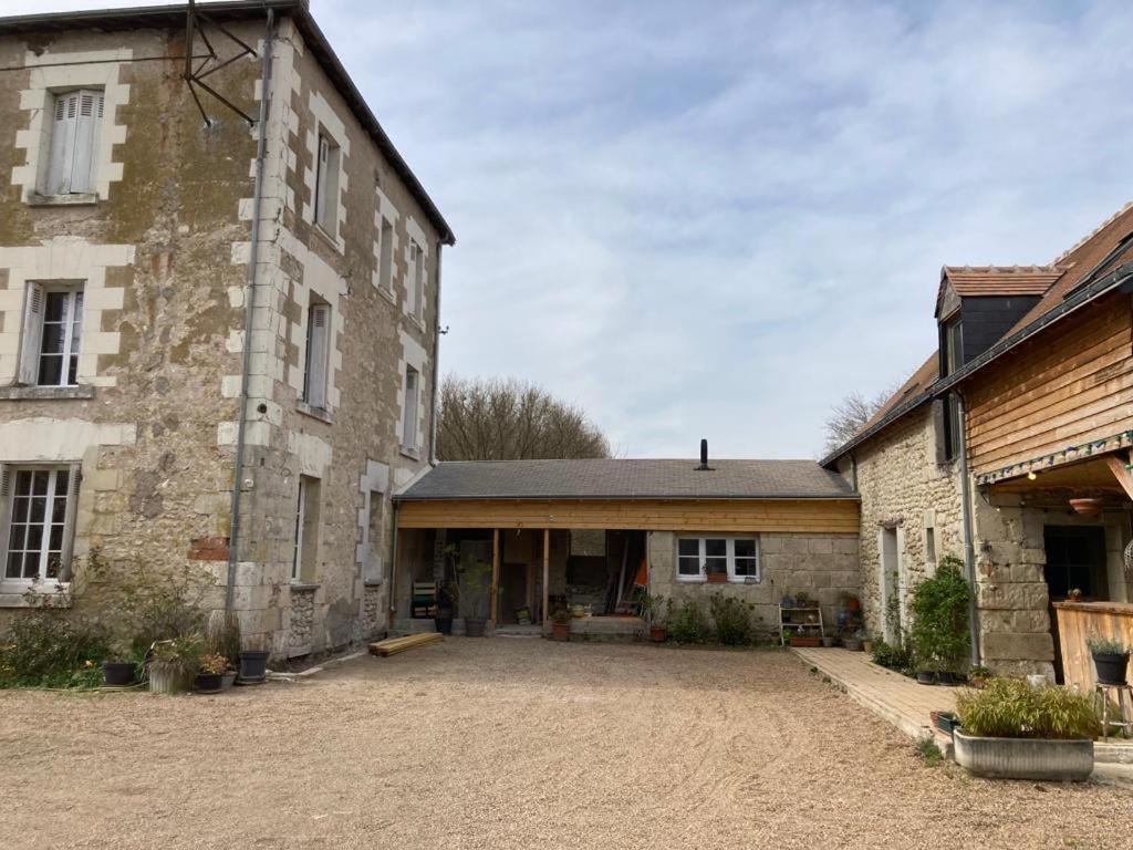 Le Gite De Moquesouris Nazelles-Negron Exterior photo