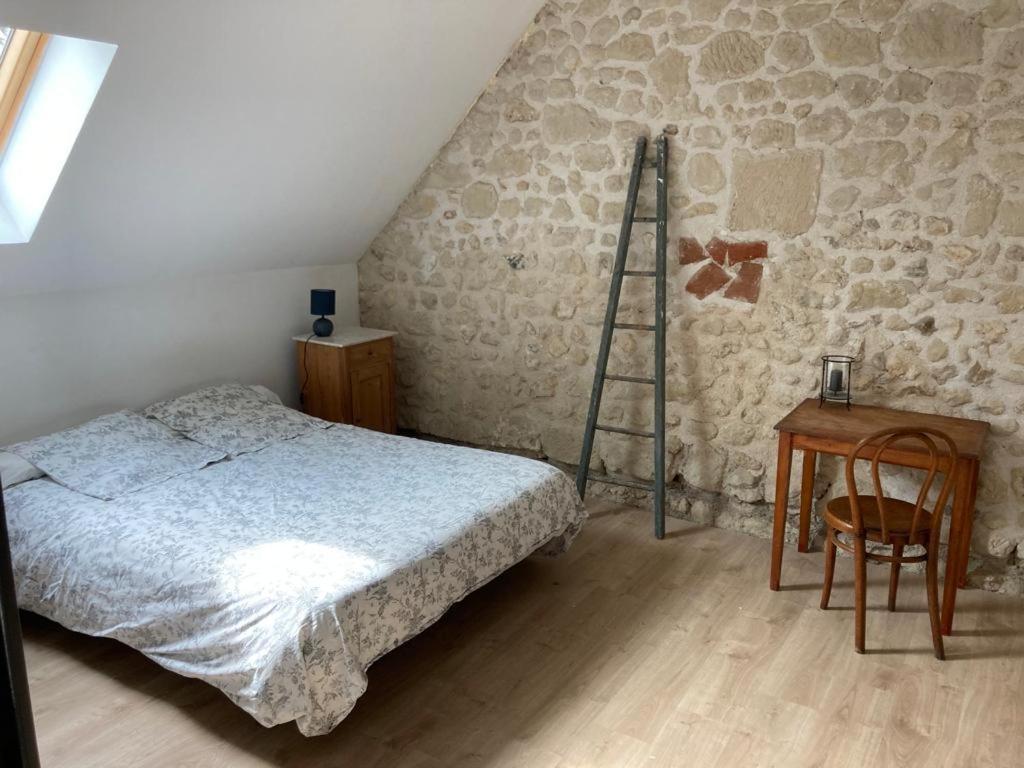 Le Gite De Moquesouris Nazelles-Negron Exterior photo